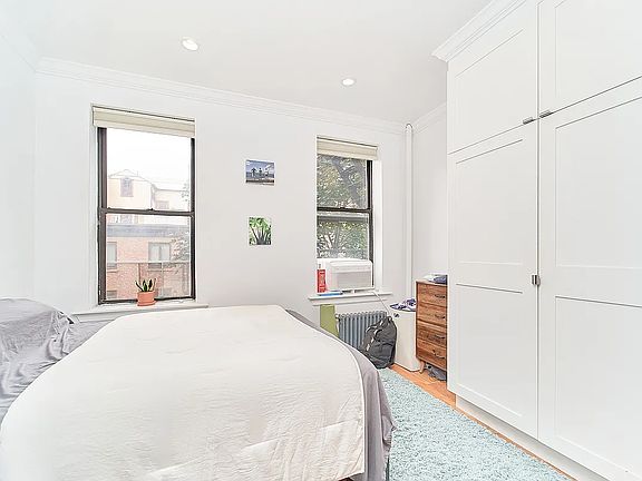 5th image of 236 E 33rd St APT 3D