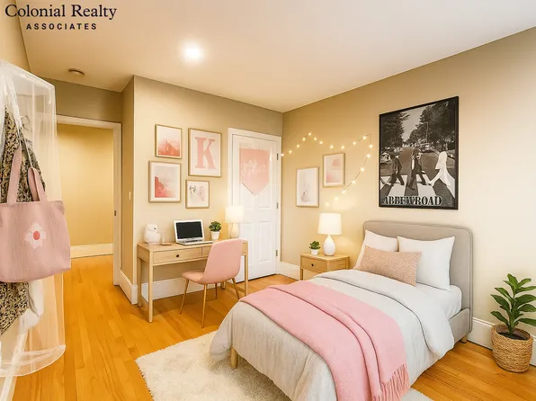 96 Egmont St, Brookline, MA