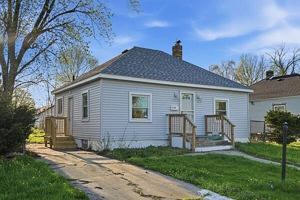Listing photo 2