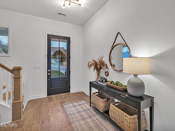 3rd image of 3241 Great Plains Ln