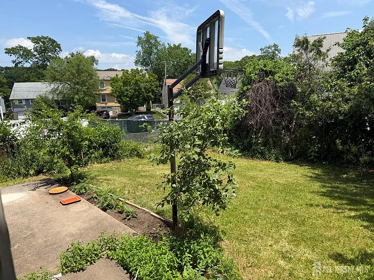 118 Swarthmore Ter — Photo 27