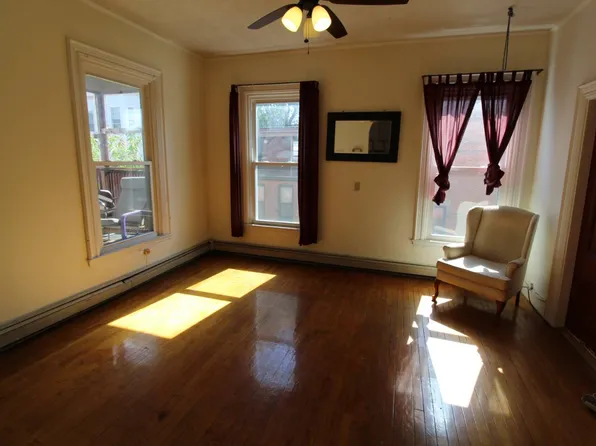 223 Green St #U2, Cambridge, MA 02139