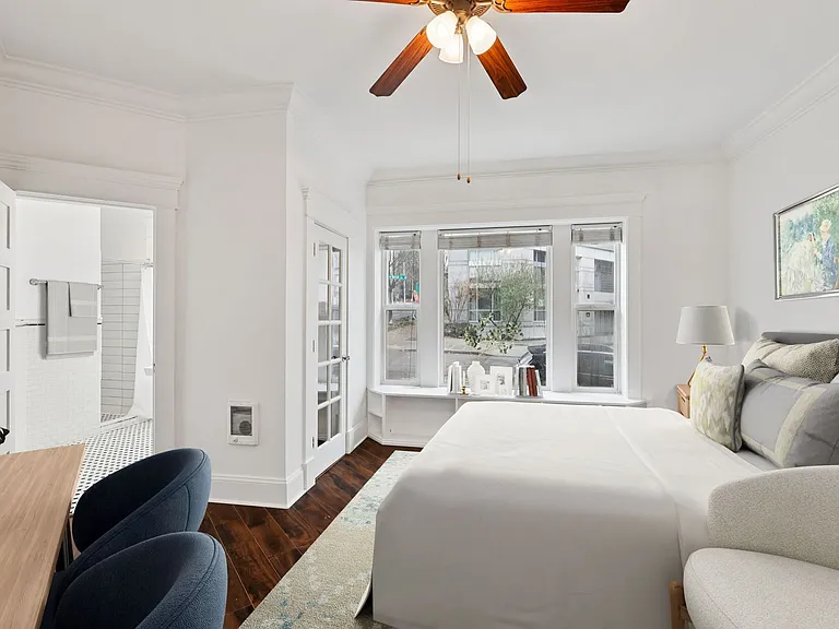 CENTER VIEW APARTMENTS- LIVE YOUR BEST LIFE HERE! — Photo 16