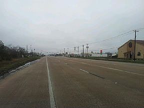 2nd image of 302 E Strawberry St