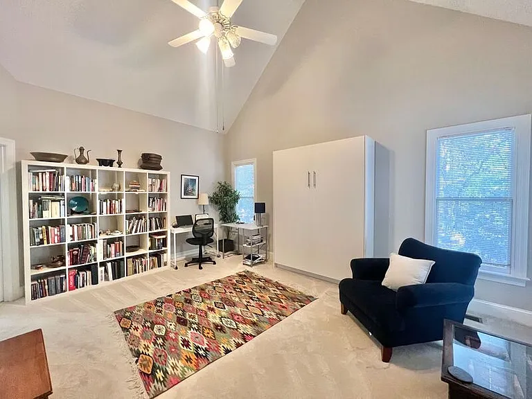 9105 Kirkhill Dr — Photo 15