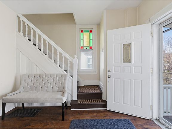 4th image of 176 Depew Street