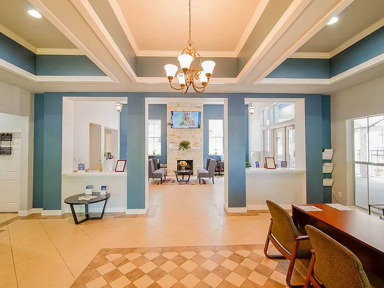 SoCo Park Apartments — Photo 6
