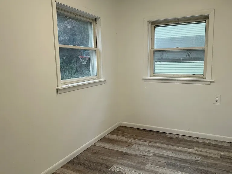 292 Catherine St #2 — Photo 9