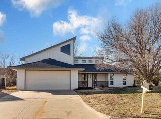 2114 NW 55th St, Lawton, OK 73505