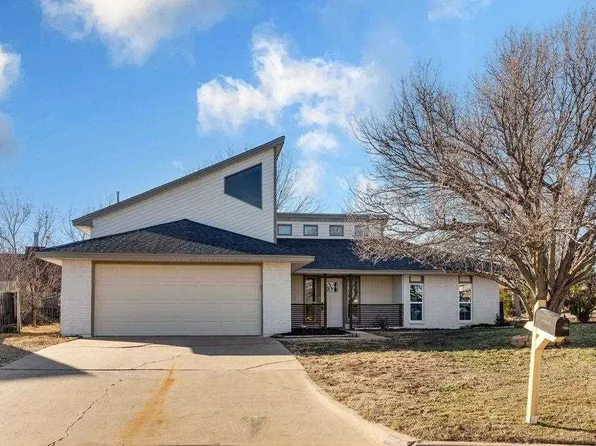 2114 NW 55th St, Lawton, OK 73505