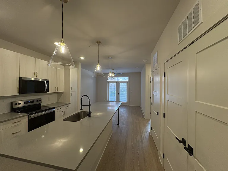 District on the Etowah Apartments — Photo 417