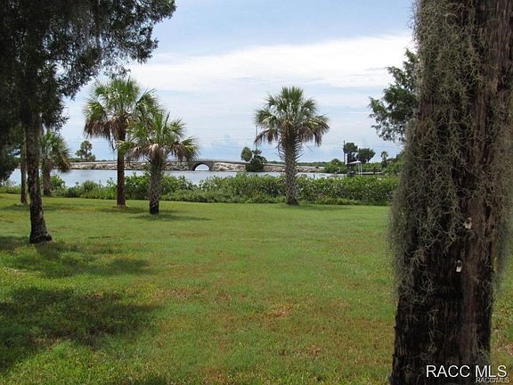 2nd image of 286 N Sanddollar Pt