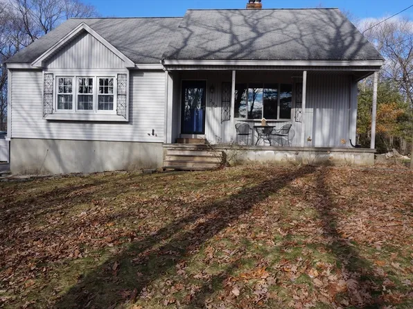 292 Central St, Milford, MA 01757
