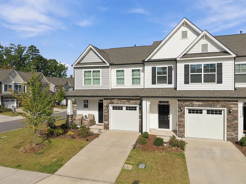 1140 Arbor Edge Ln