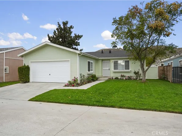 19853 Cottonwood Dr, Santa Clarita, CA 91351