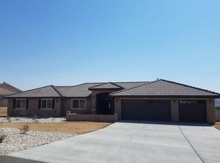 16393 Shenandoah Rd, Apple Valley, CA 92307