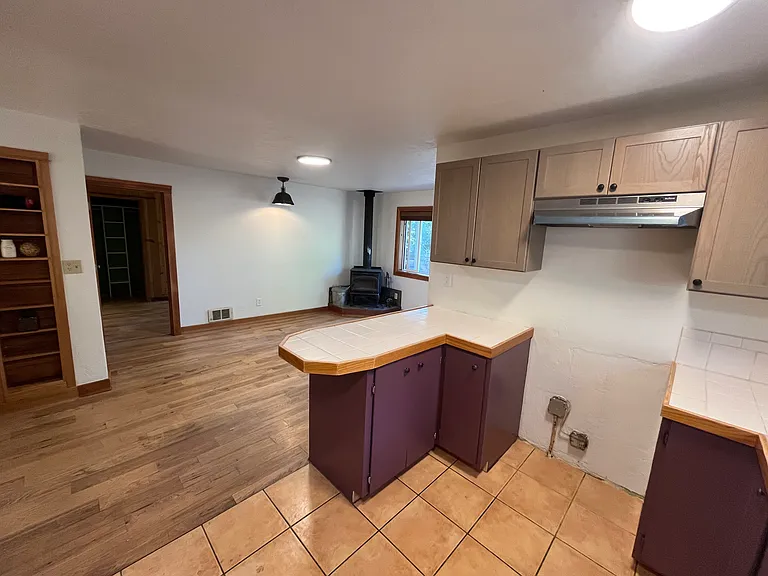 143 Tatum Ln — Photo 4