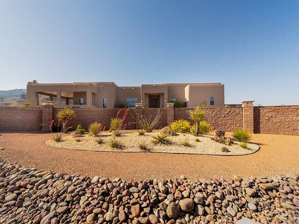 1st image of 2 Pueblo De Luna