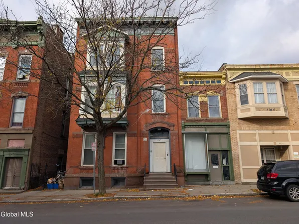 2247 5th Avenue, Troy, NY 12180