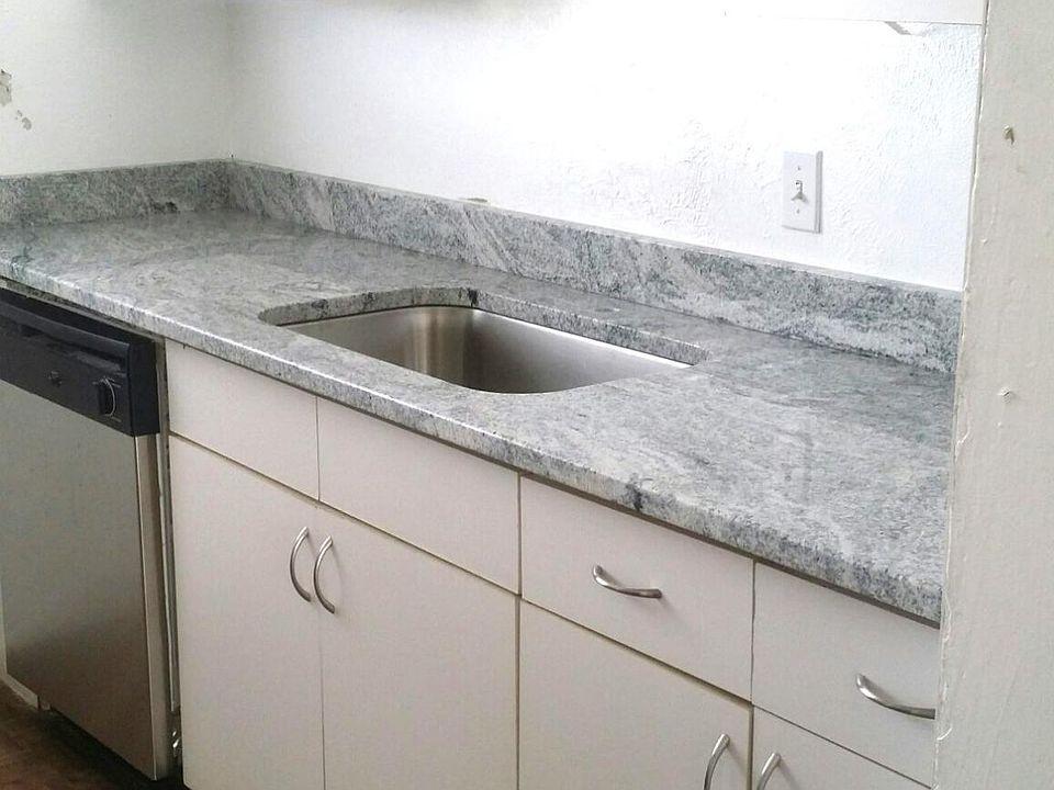 2nd image of 4823 Newmore Ave