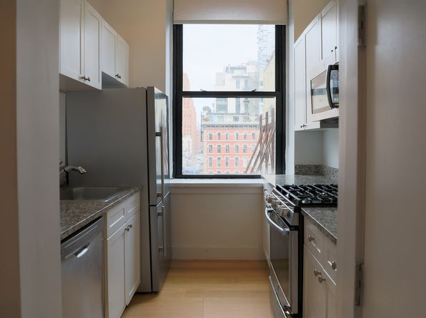 53 Park Pl #14P