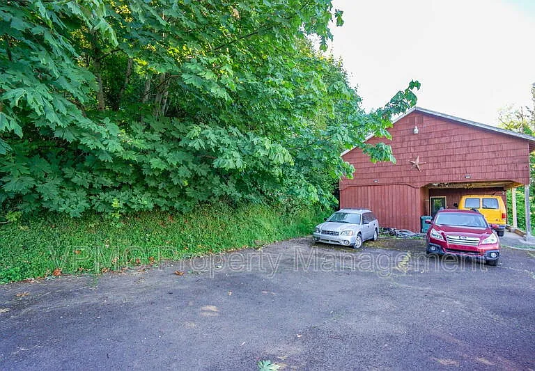 3956 Columbia Heights Rd — Photo 64
