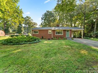 718 2nd Ave NE, Conover, NC 28613