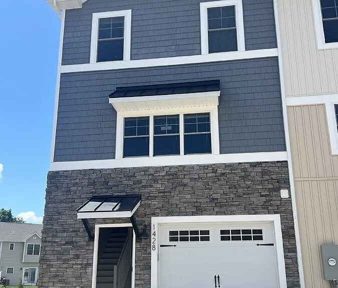 1428 Appaloosa Ct — Photo 1