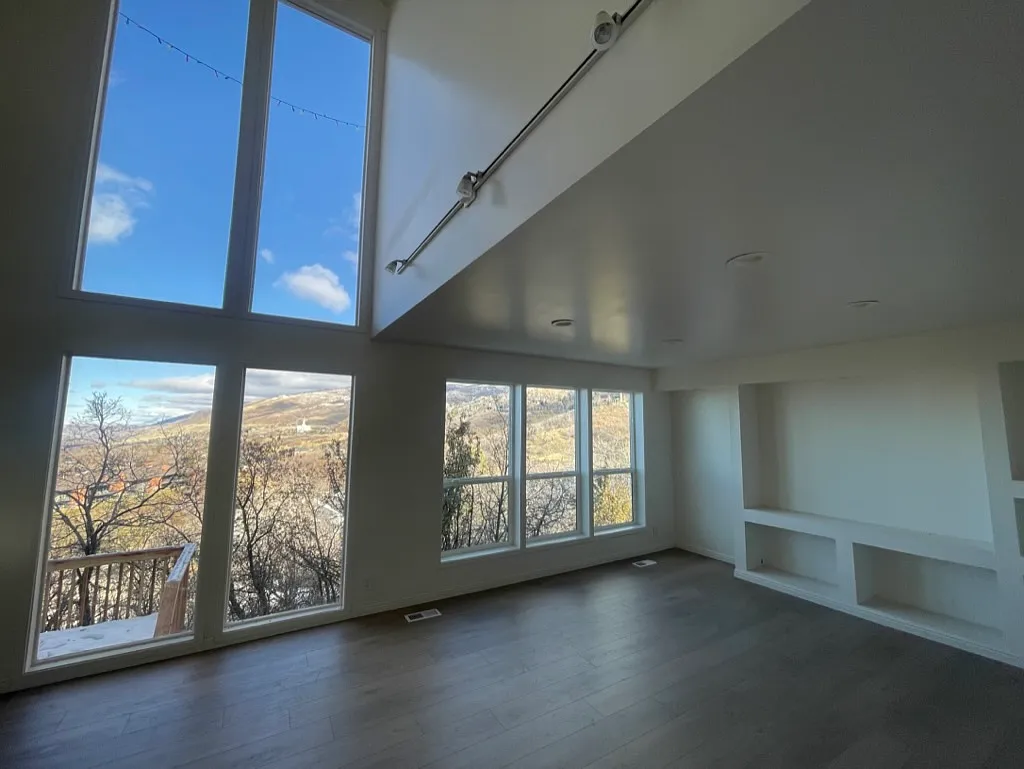 1591 Cave Hollow Way — Photo 1