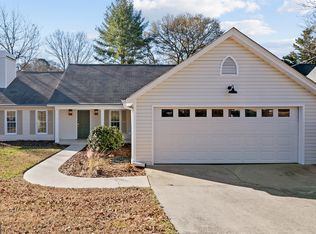 1179 Springway Dr, Gainesville, GA 30501