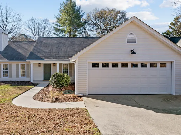 1179 Springway Dr, Gainesville, GA 30501