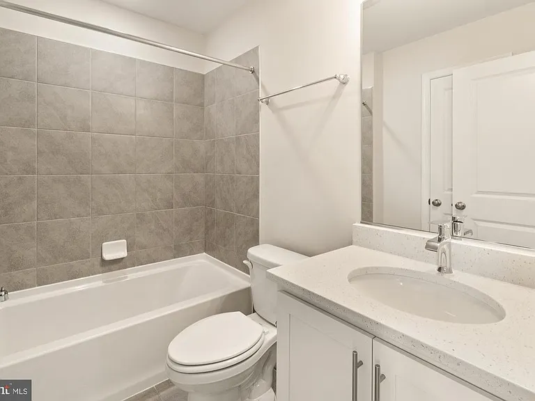 450 Herringbone Way — Photo 22