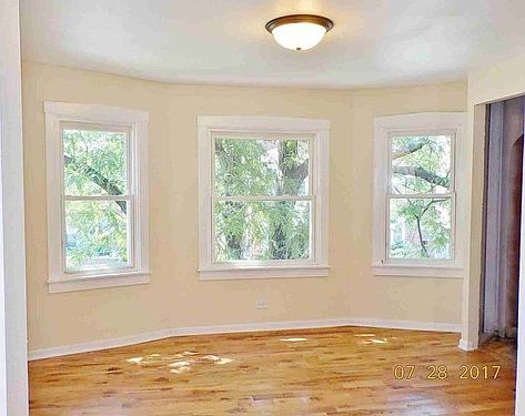 4th image of 2200 N La Crosse Ave #2