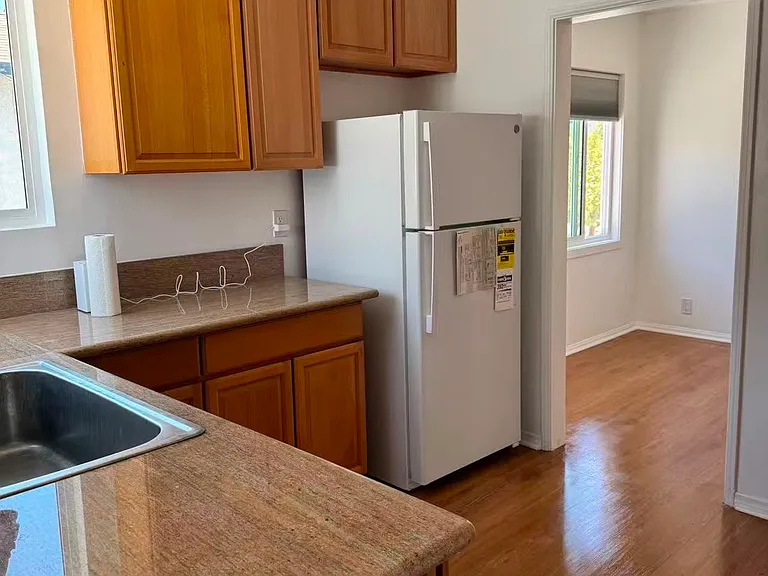 621 Kenmore Dr — Photo 6