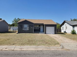 105 Pine Ave, Altus, OK 73521