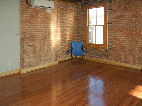 3rd image of 1701 Frintz St #4A