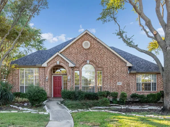 1645 Castle Pines Dr, Frisco, TX 75036