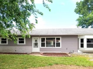 1505 Ladd Ave, Wood River, IL 62095