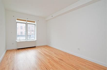 3rd image of 304 W 115th St