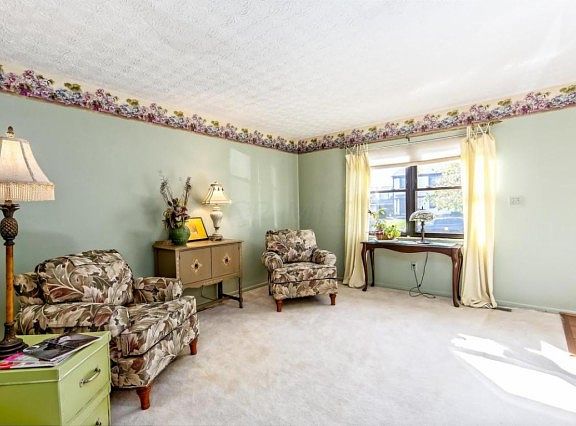 5th image of 2326 Laurelwood Dr