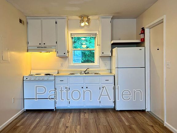 5th image of 97 Citadel Dr #206