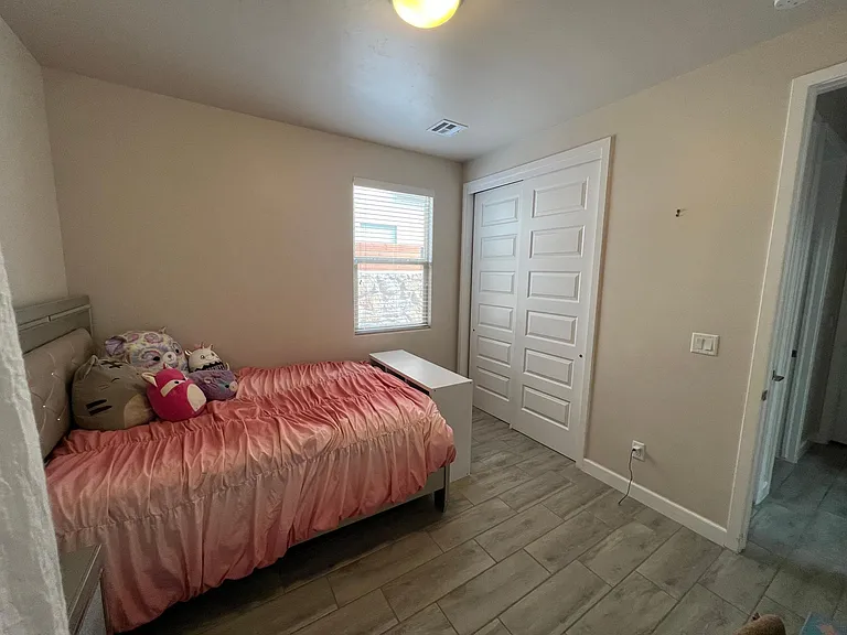 6853 Cassini Ave — Photo 15