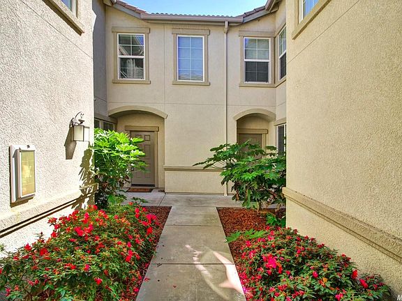 3rd image of 3301 N Park Dr Unit 1914