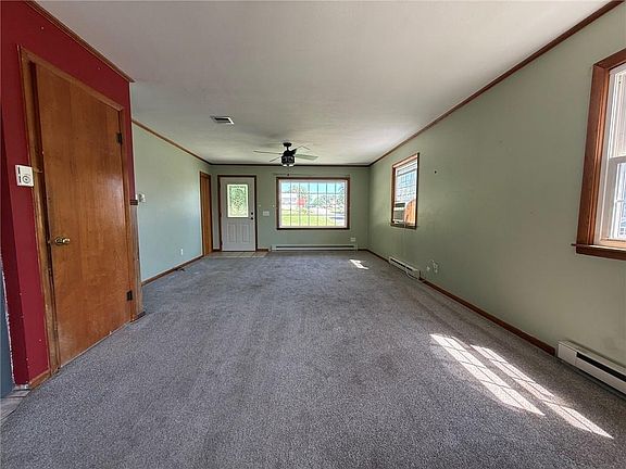 2nd image of 106 E Missouri St