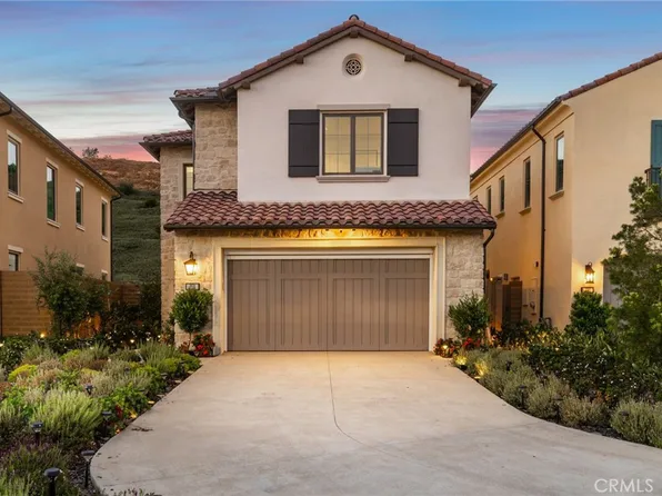353 Paradiso, Irvine, CA 92602