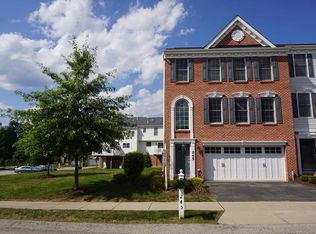 245 Overlook Ct, Coraopolis, PA 15108