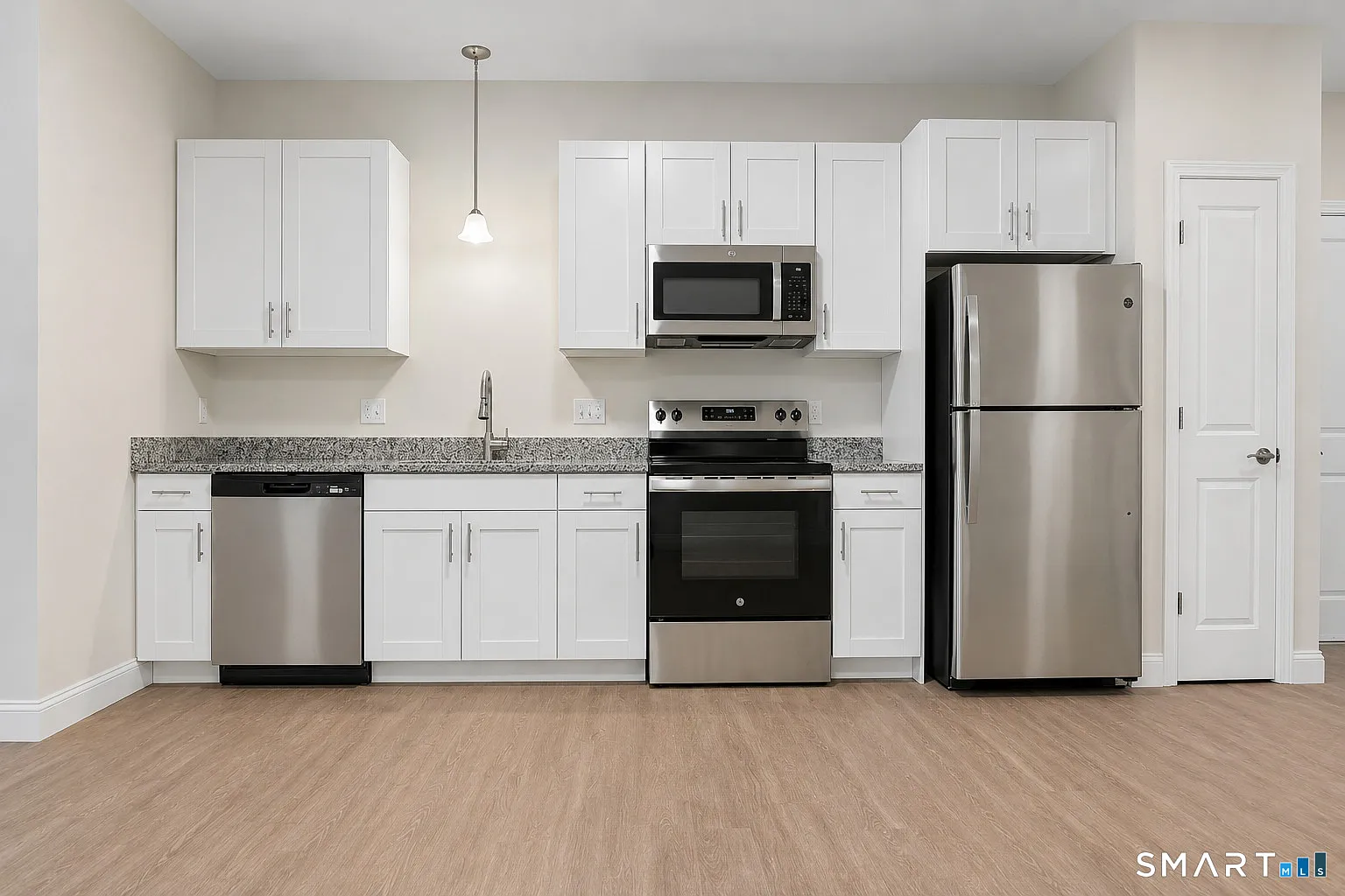Studio, 1.0 bath, 795 sqft, $2,300 — Photo 1