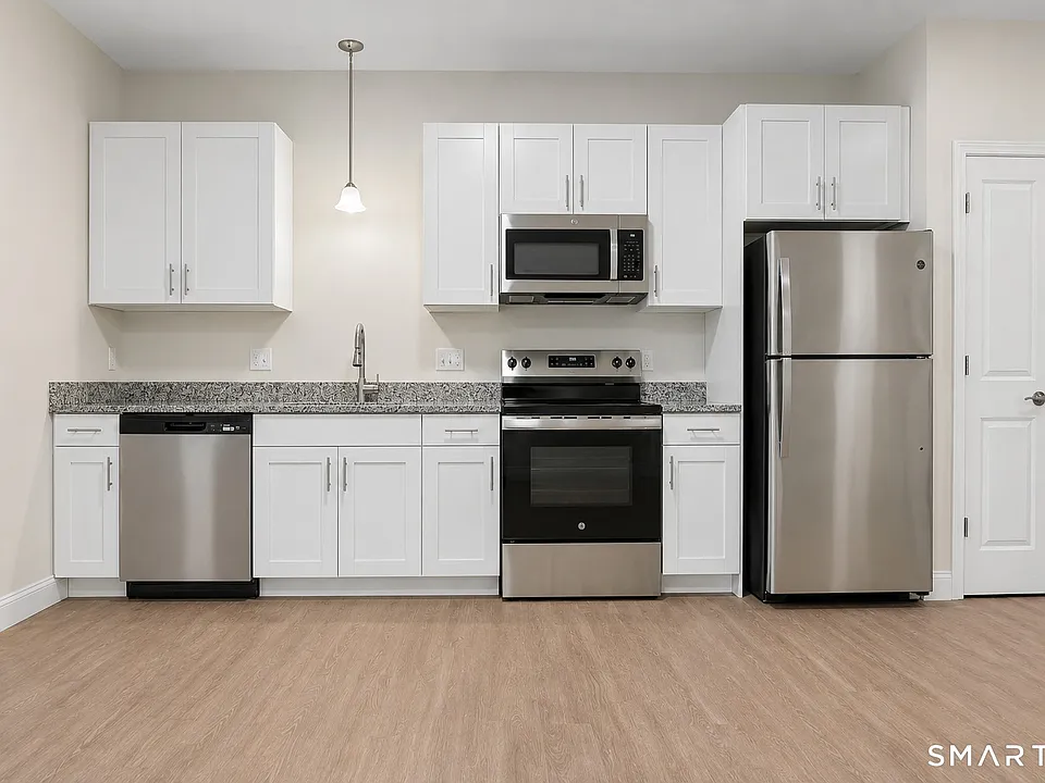 55 Steele Blvd #306