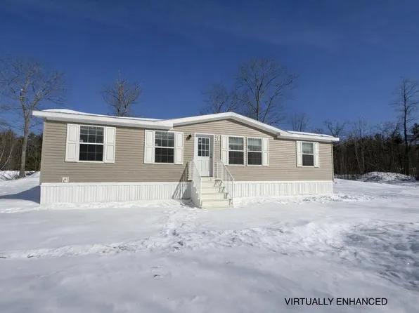 13 Michaels Way, Paris, ME 04281