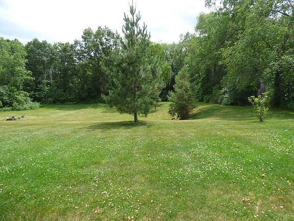 Private 3/4 acre